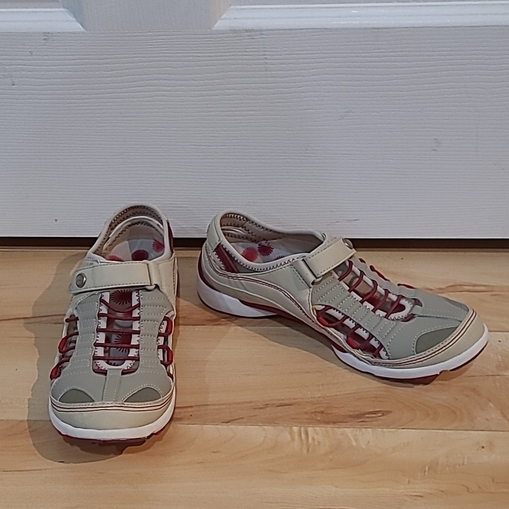 Timberland women's size 6.5 shoes